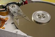 Sabit diskler bilgisayarlarn en ok tannan G/ birimlerindendirler.